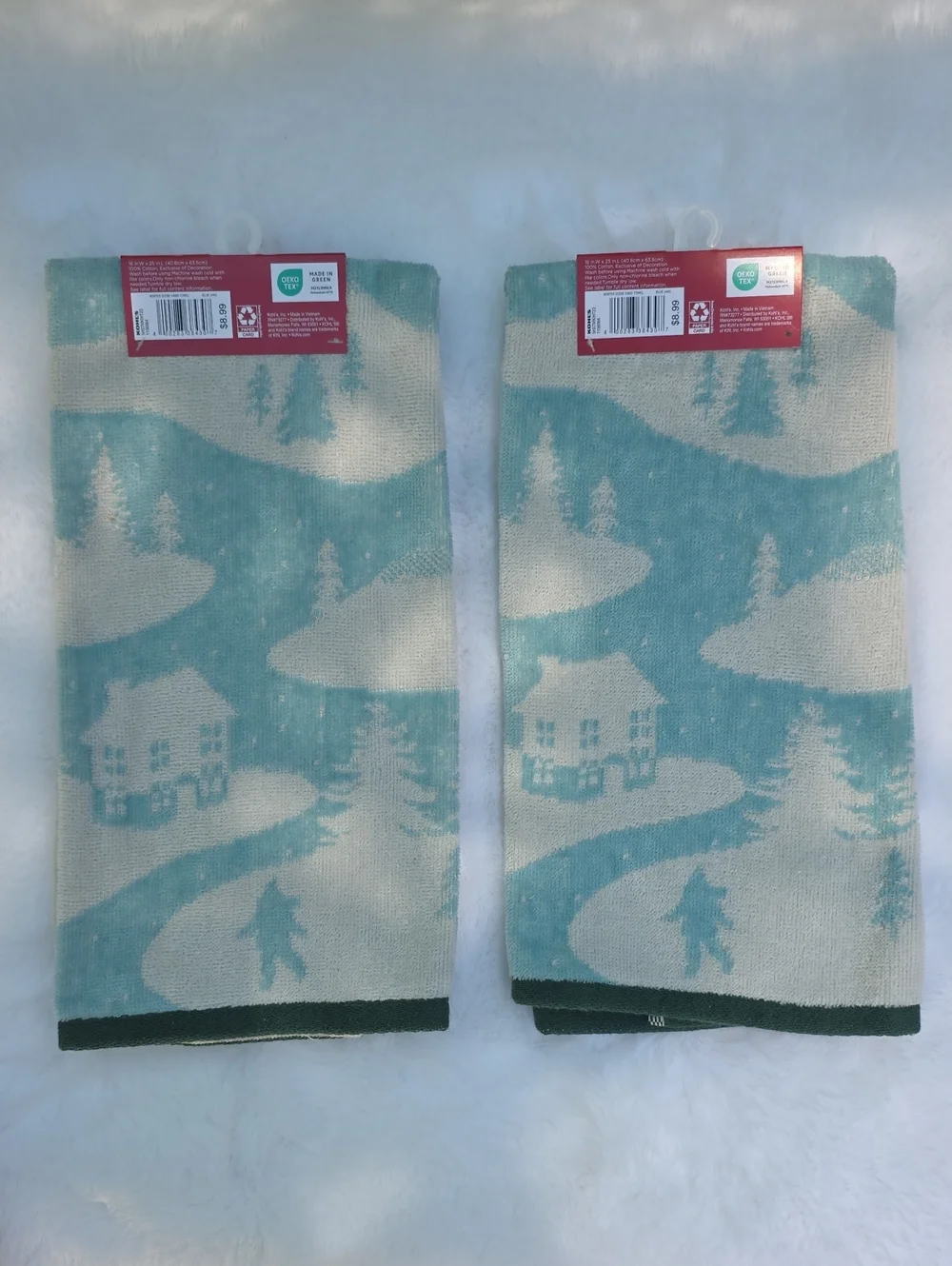 NWT One Christmas Hand Towel 100% Cotton Ice Skating Trees Snow Winter ⛸️❄️🌲